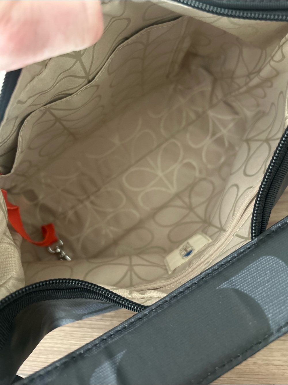 Orla Kiely coated cotton double strap hobo bag crossbody in elephant maze print - Picture 7 of 12